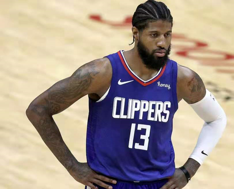  快船伦纳德致命封盖锁定胜局