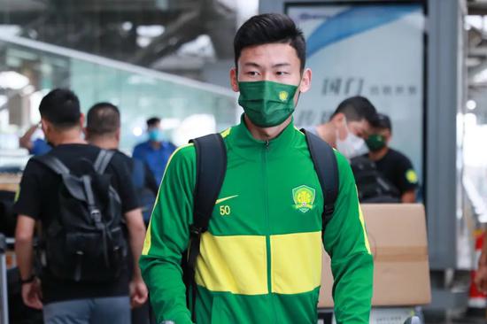  英格兰青年军刮起青春风暴