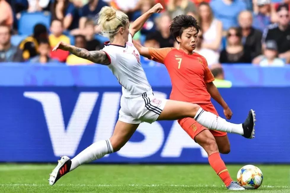  女足世界杯，中国玫瑰绽放小组赛