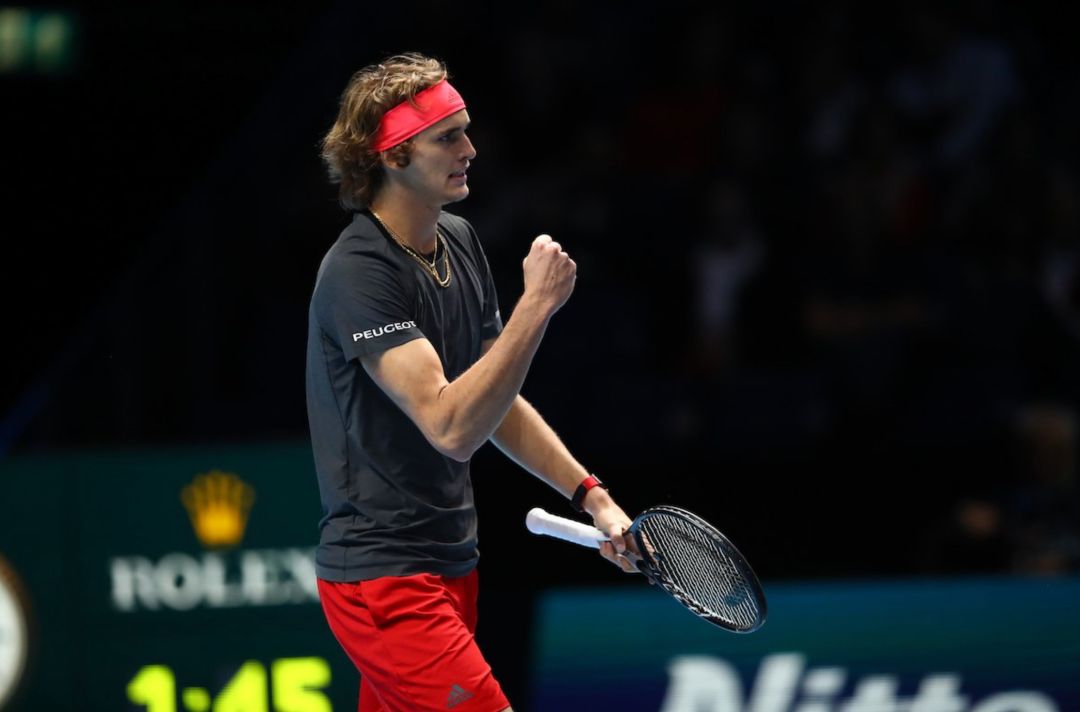  兹维列夫底线相持，力克劲敌斩获柏林站