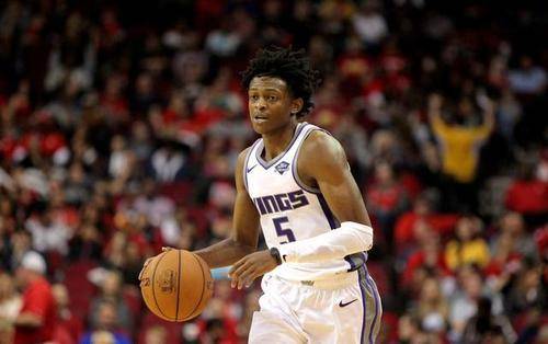  国王福克斯关键球助队险胜开拓者